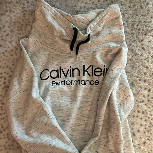 Calvin Klein large performance sweater - Picture 3 of 3